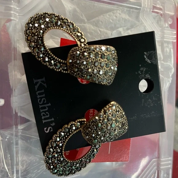 Kushals brand new earrings - Picture 5 of 7